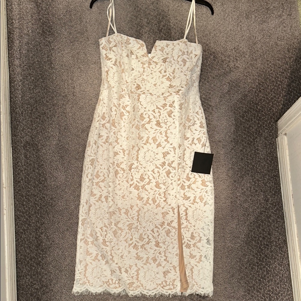 Lulus white crochet dress NWT - Picture 4 of 9